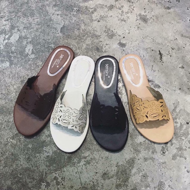 Dép sensini Thái