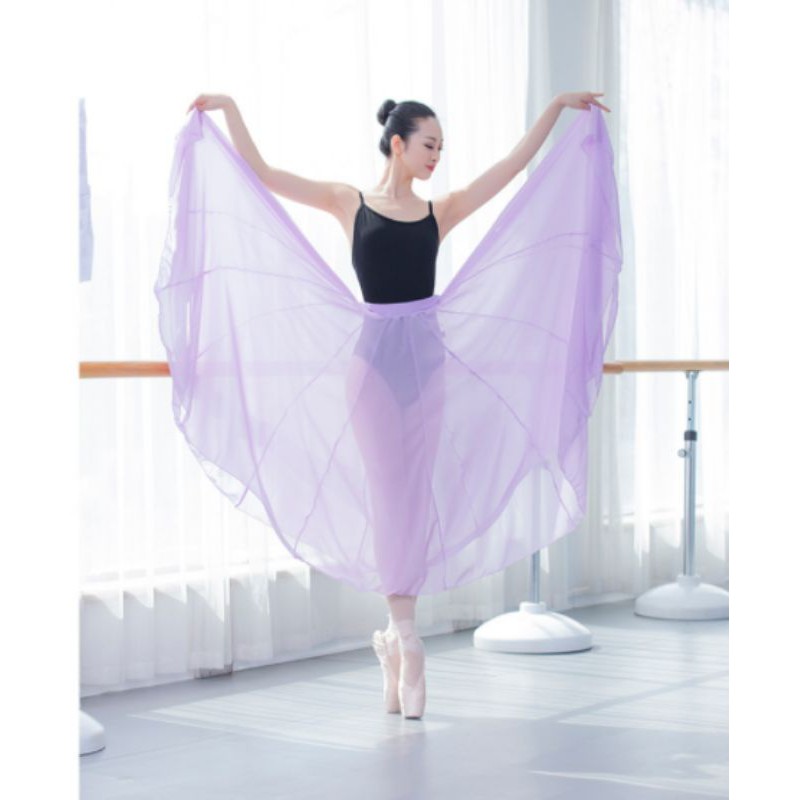 Váy 720 - 630 độ tặng quần váy