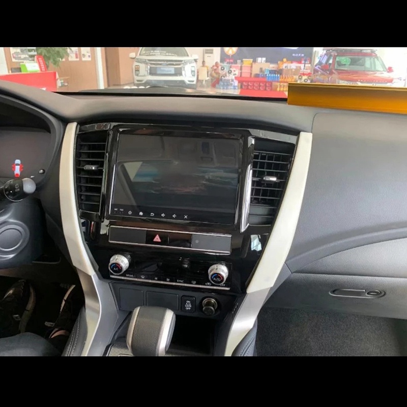 Bộ 4 Khung Viền Tay Nắm Cần Số Bên Trái Bằng ABS Sợi Carbon Cho Mitsubishi Pajero Sport 2020