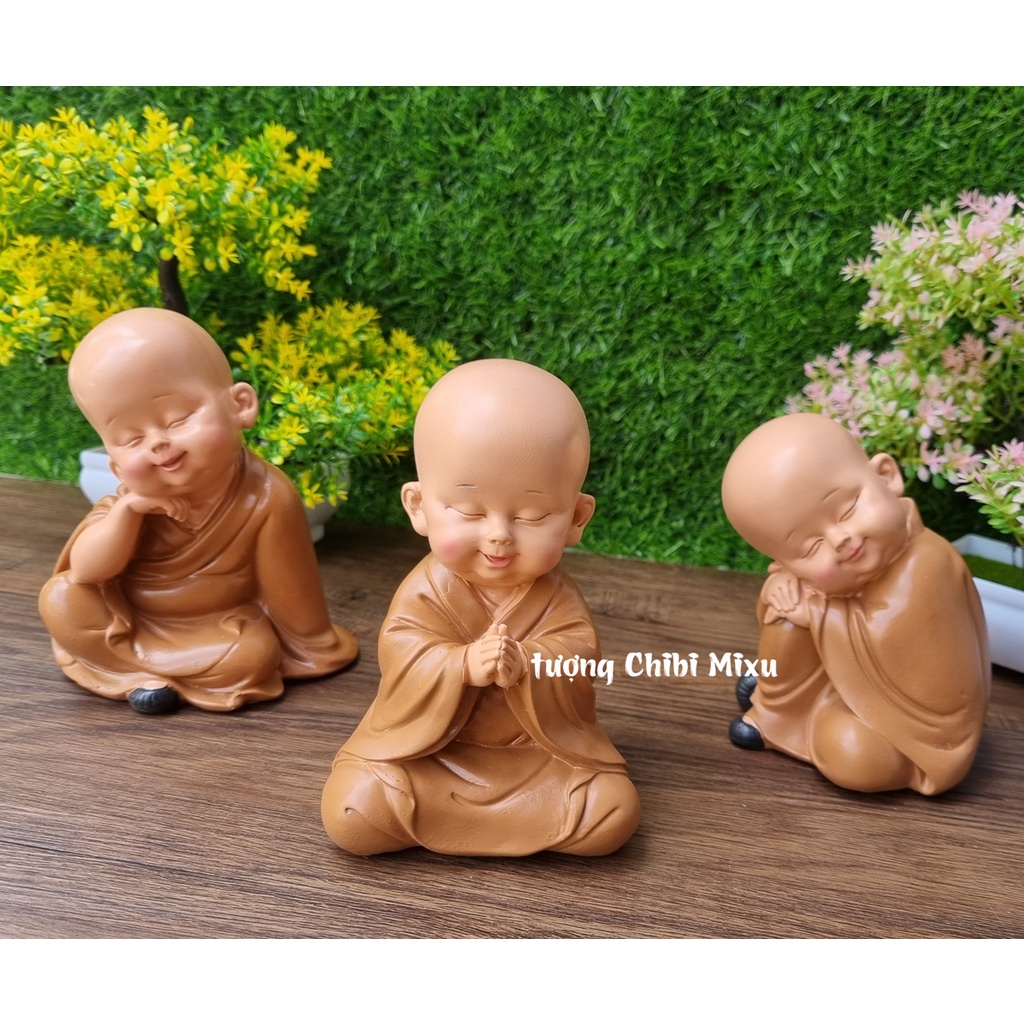 Bộ 03 tượng chú tiểu áo nâu ngồi an nhiên cao 13.5cm