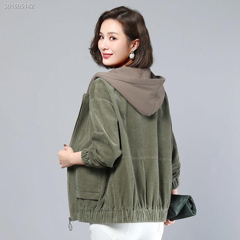 Áo khoác có nón dáng rộng thời trang xuân thu Hàn Quốc cho phụ nữ trung niên