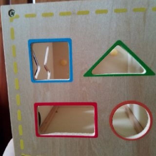 Hộp đồ chơi đa năng cho bé