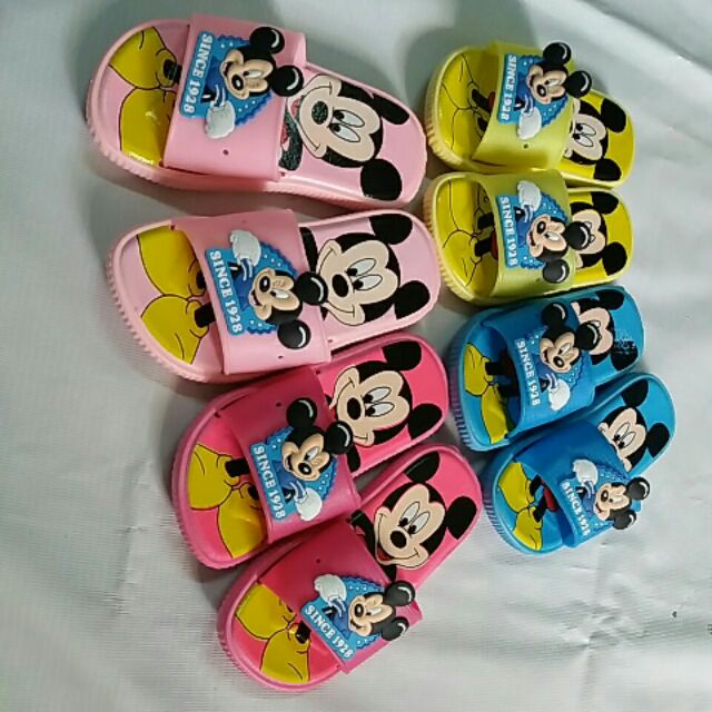 Dép mickey bé gái