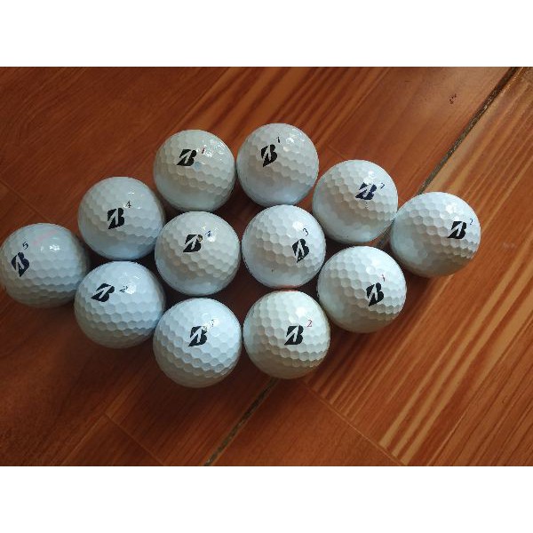 Bóng golf chữ B