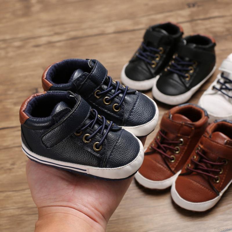 Giày sneaker da PU chống trượt cho bé trai