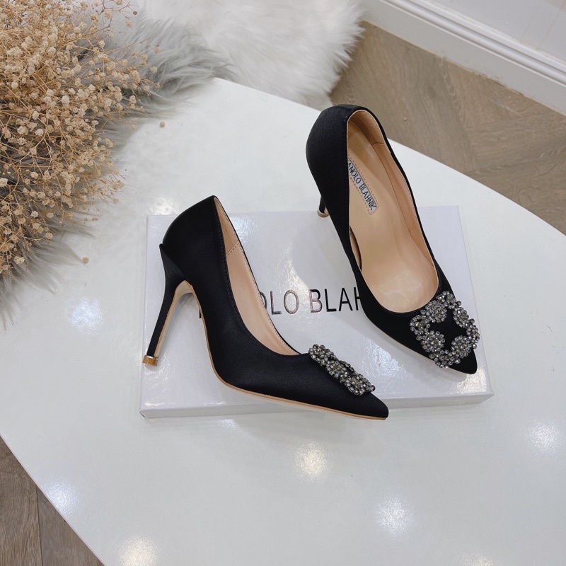 Giày cao gót manolo lụa khoá đá vuông gót nhọn fullbox hàng quảng châu cao cấp