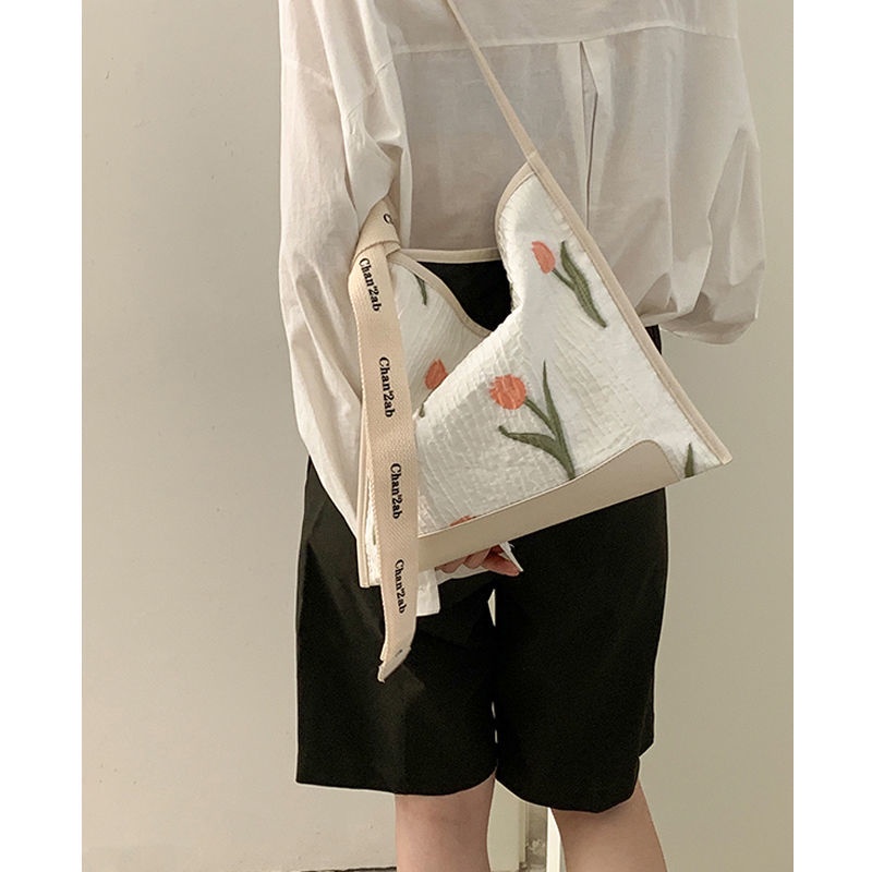 Túi Xách Vải Canvas Cỡ Lớn Họa Tiết Hoa Tulip Xinh Xắn Có 2 Kiểu Lựa Chọn