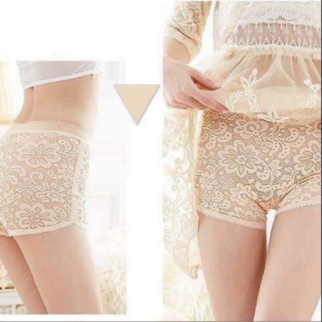 Quần ren mặc trong váy