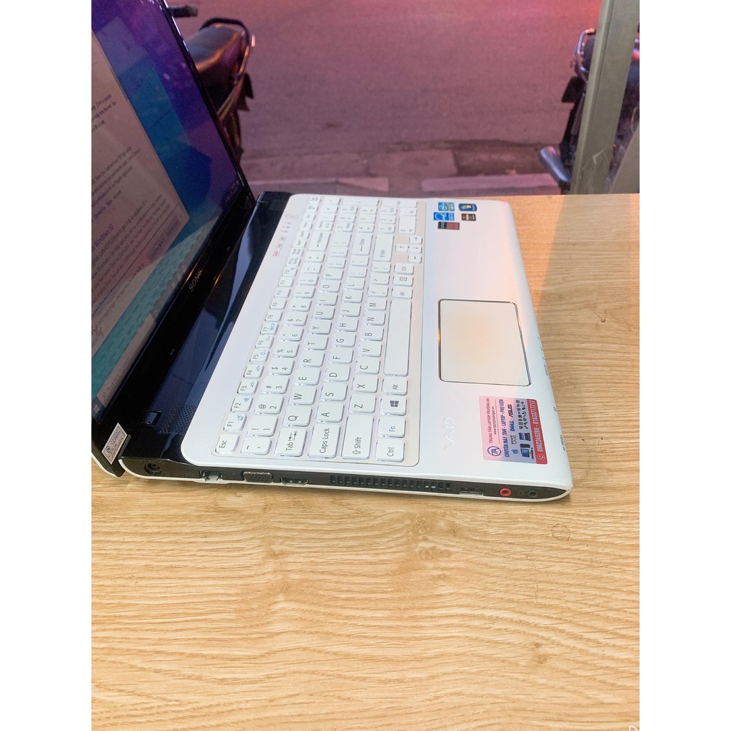 Laptop Sony vaio SVE15 Sang chảnh chíp core i5-3210M/4GB/HDD 500GB HD 4000~2g game mượt. Tặng chuột | BigBuy360 - bigbuy360.vn