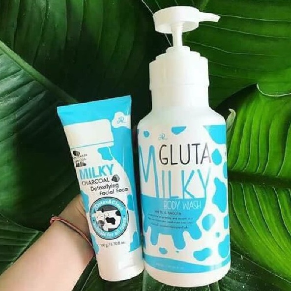 Sữa Tắm Tặng Sữa Rửa Mặt Bò Gluta Milky Thái Lan (800ml+190g)