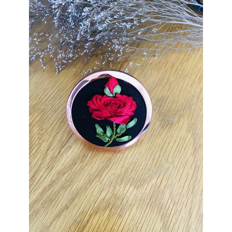 Gương thêu handmade