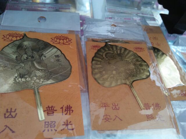 10 Thẻ vàng bình an lá bồ đề | BigBuy360 - bigbuy360.vn