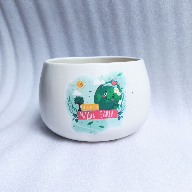 Chậu tròn hạt dẻ in hình cỡ S2, có đĩa hứng nước, chậu phù hợp trồng cây văn phòng, sen đá, xương rồng