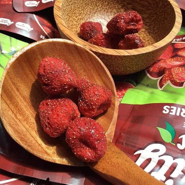 Dâu tây sấy giòn DJ&A Úc ( 25g ) Chua chua ngọt giòn ngon khó cưỡng | BigBuy360 - bigbuy360.vn