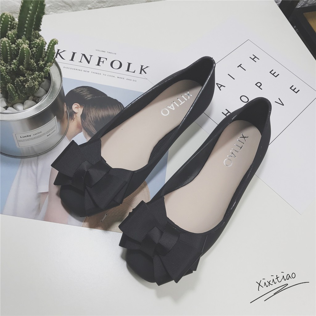 Giày nhựa nơ to M031