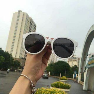 Nay kính về rồi nha