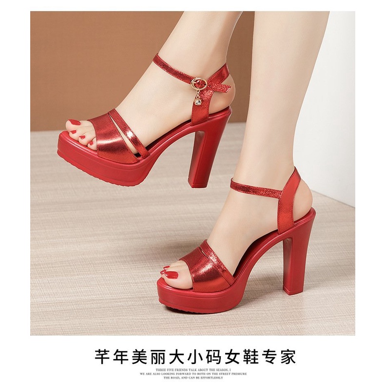 Xăng đan cao gót quai bảng kết dây V3