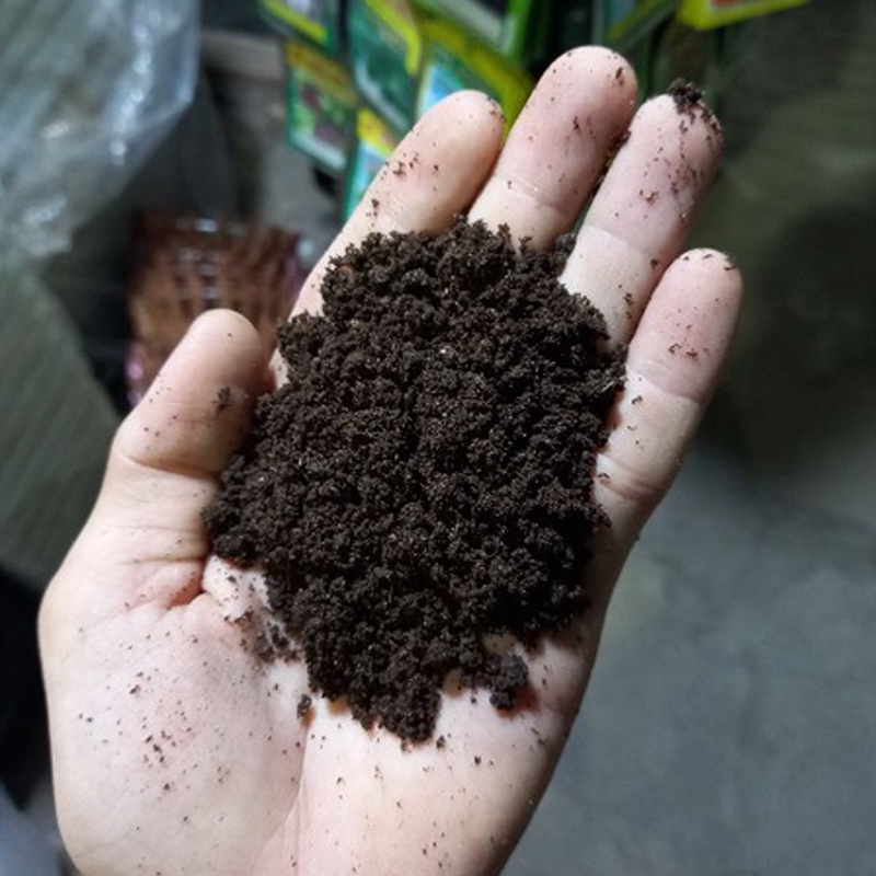 Phân trùn quế hữu cơ Sfarm, cung cấp dinh dưỡng, dạng mùn, túi 10kg, cho cây trồng - Hàng chính hãng