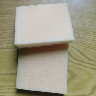 2 Miếng mút vệ sinh xe