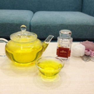 Nhụy hoa nghệ tây saffron( tăng 1 hộp muối hồng)