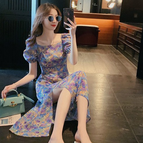 Đầm Tay Ngắn Dáng Dài Hoạ Tiết Hoa Thiết Kế Xẻ Quyến Rũ