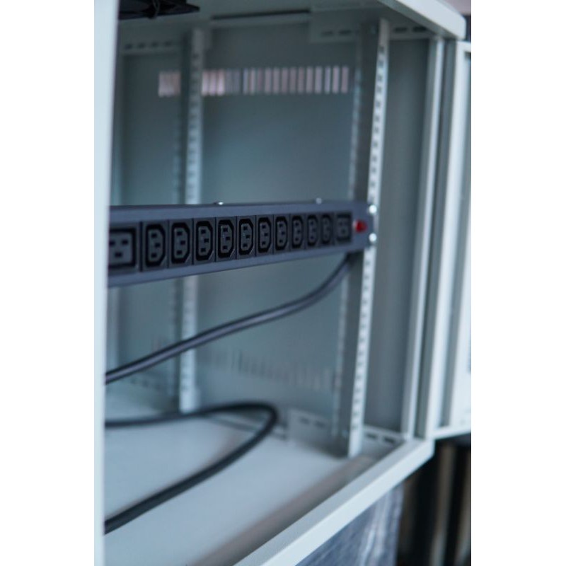 Thanh Nguồn Rack PDU 10 Port C13 & 2 Port C19 20A dùng cho tủ rack 19 inh
