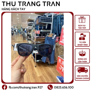 Kính gập uniqlo