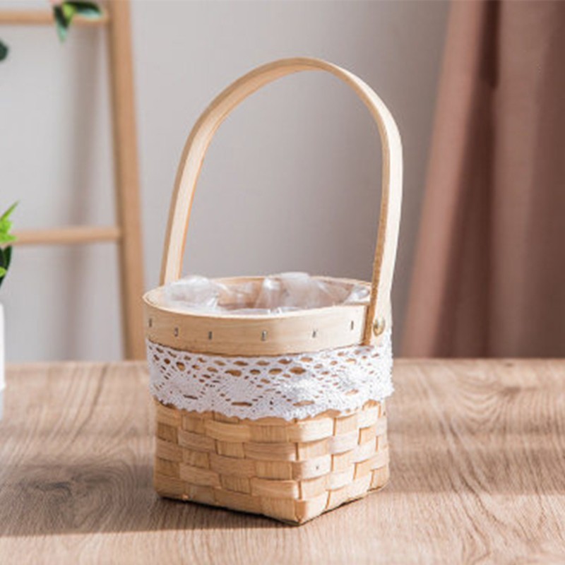 Giỏ hoa đan bằng sợi mây tự nhiên đơn giản trang trí không gian