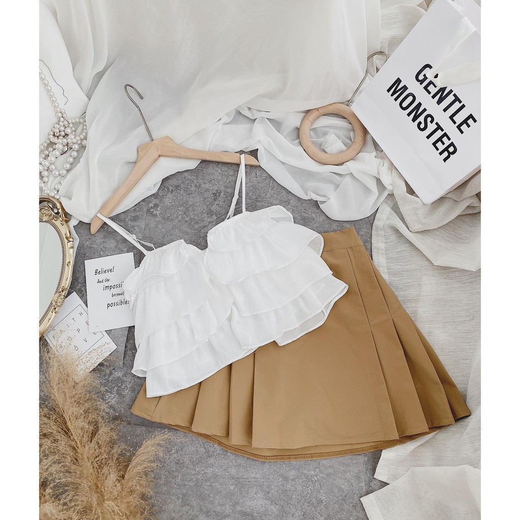 SET CROPTOP TRẮNG 2 DÂY BÈO TẦNG + CHÂN VÁY NUDE XẾP LY | BigBuy360 - bigbuy360.vn