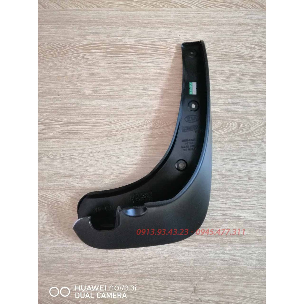 Chắn bùn bánh Kia Sedona 2011 / 2016