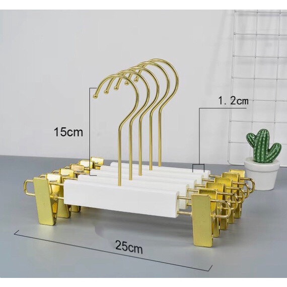 móc treo quần áo, kẹp gỗ trẻ em màu trắng,đầu kẹp mạ vàng,đầu móc xoay tiện lợi,phụ kiện cho shop thời trang