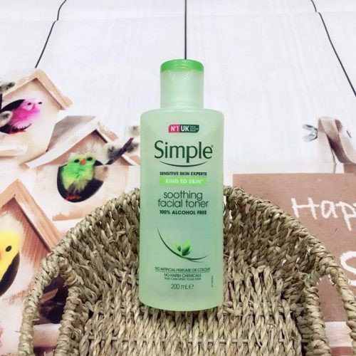 [TẶNG KÈM BÔNG TẨY TRANG] Nước Hoa Hồng kiềm dầu Simple Soothing Facial Toner 200ml