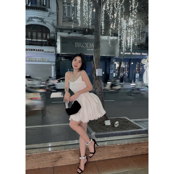 Đầm xoè bí cúp ngực