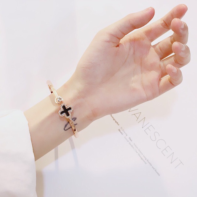 Vòng Tay Nữ Hình Chữ Thập Đính Đá Kiểu Đơn Giản Style Hàn Quốc | BigBuy360 - bigbuy360.vn