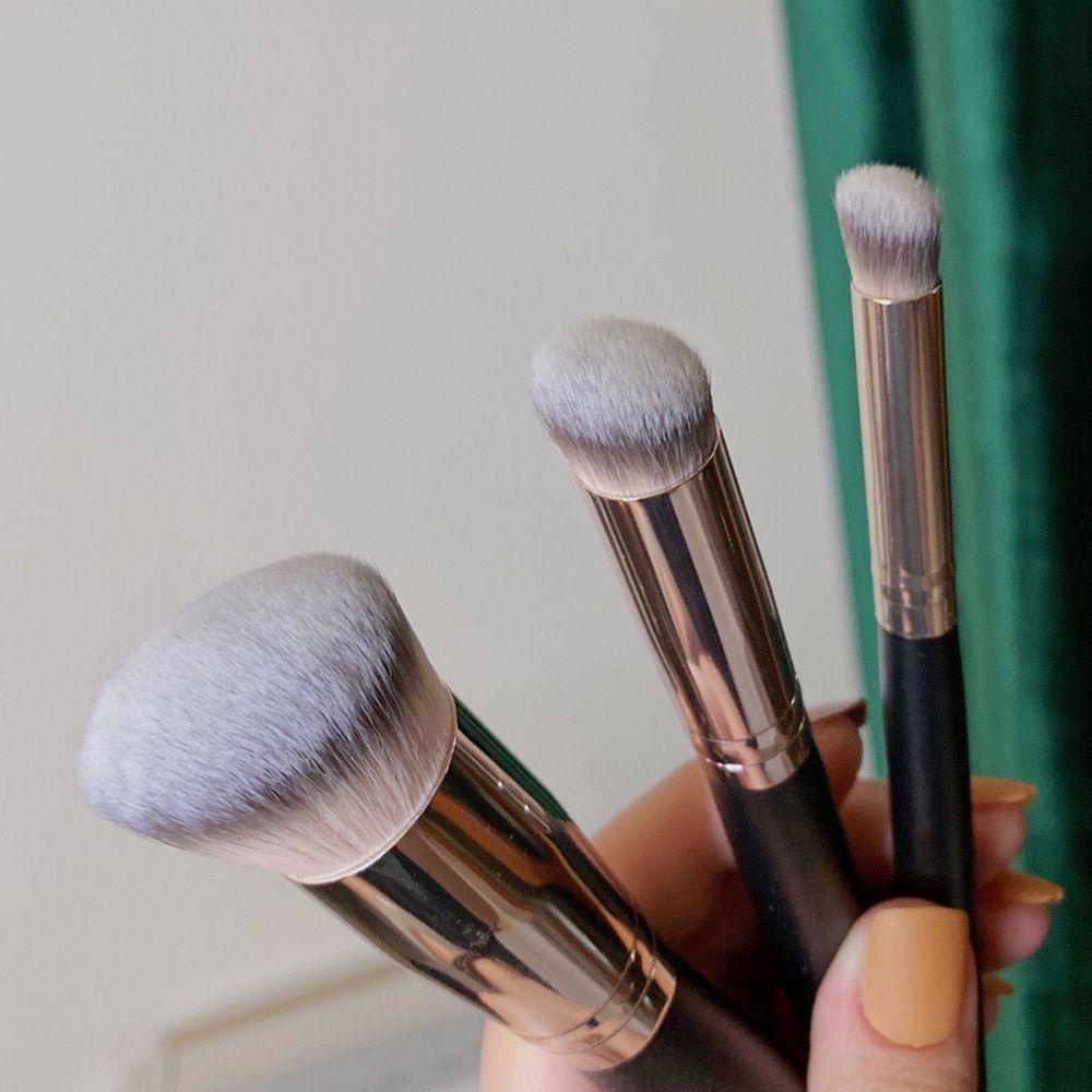 Cọ Trang Điểm DARON Chuyên Dụng Đánh Kem Nền / Má Hồng Chất Lượng Cao