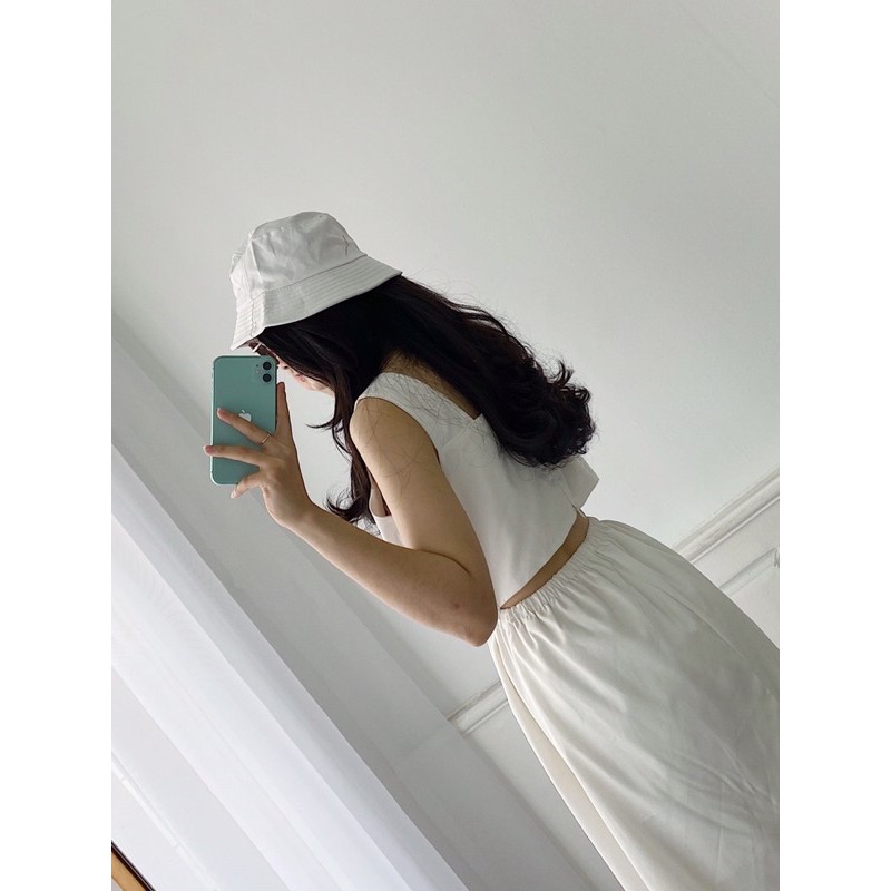 [Mã FAGREEN245 giảm 10% tối đa 30K đơn 99K] Đầm dài thêu chữ nhật | BigBuy360 - bigbuy360.vn