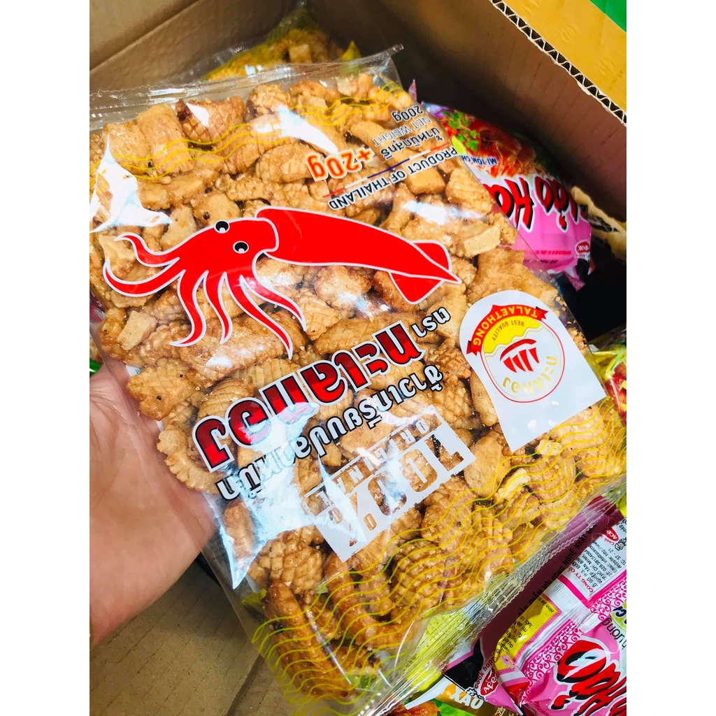 Bánh snack thái gói 200g mặn mặn ngọt ngọt không cay cho bé ăn được ạ