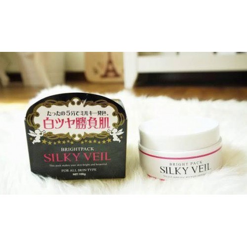 Kem trắng da và trang điểm toàn thân Silky Veil Nhật Bản