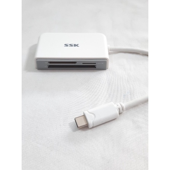 Đầu Đọc Thẻ Nhớ USB Type-C SSK SCRM-610 Màu Trắng
