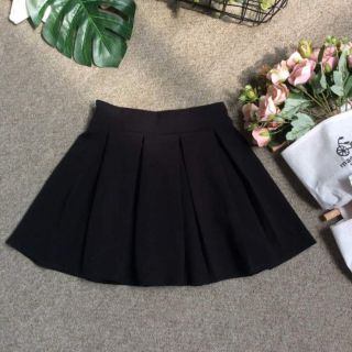 Chân váy xếp ly cho bé gái