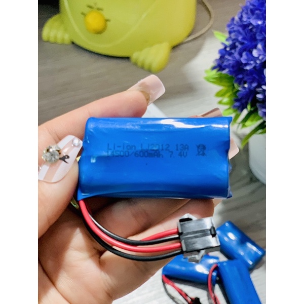 Pin Xe điều khiển từ xa, pin xe ô tô điều khiển địa hình cổng sạc sm 04 chân 600mah - 7.4vol
