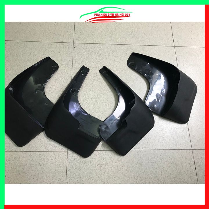 Bộ 4 chắn bùn Innova 2017-2023 chuẩn theo xe