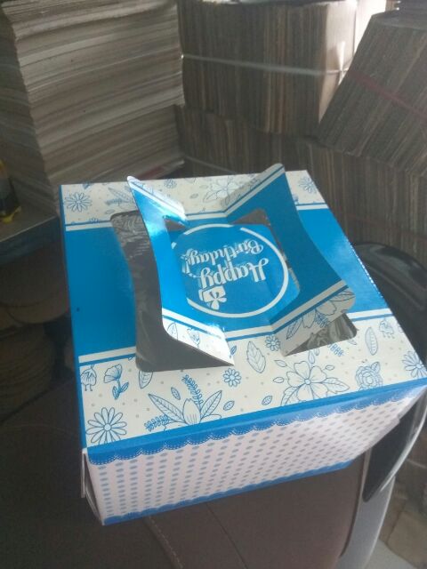 Hộp bánh kem size 23