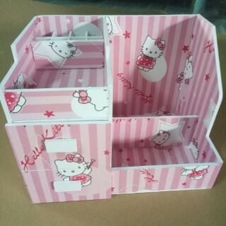 Tủ mỹ phẩm 2 học hello Kitty