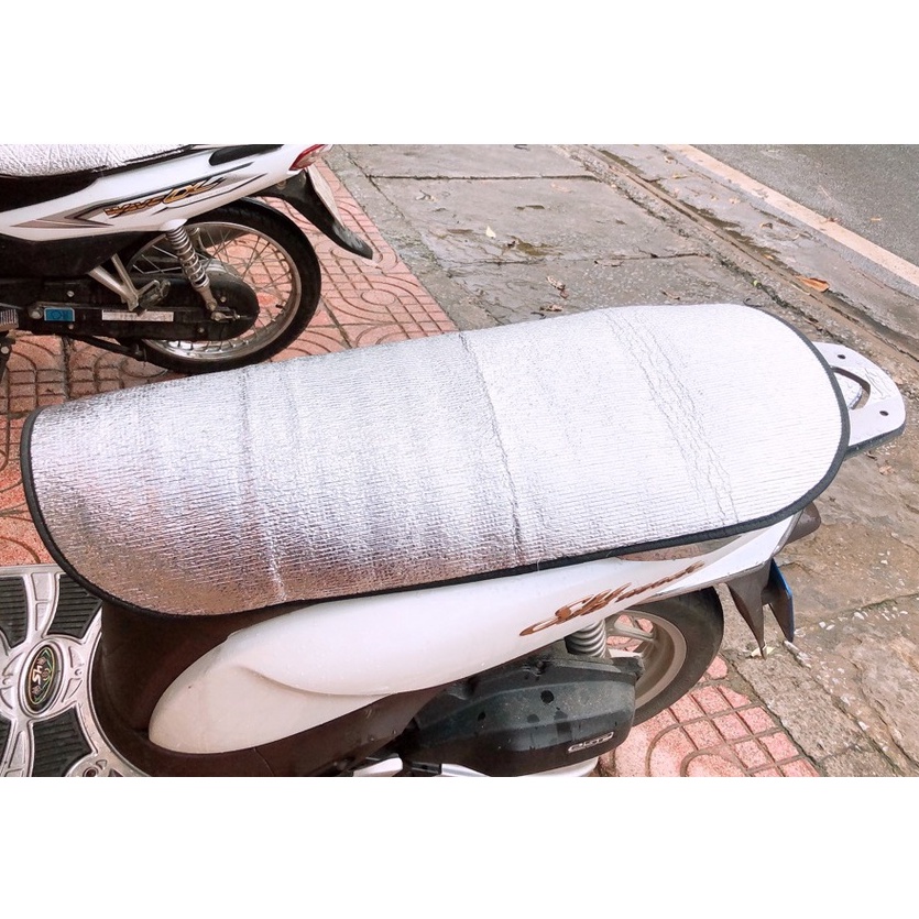 Kích Thước: 90 x 45 cm -  Che Yên Xe Máy To Nhất Thị Trường - Che Thoải Mái Yên Xe SH, Lead,...