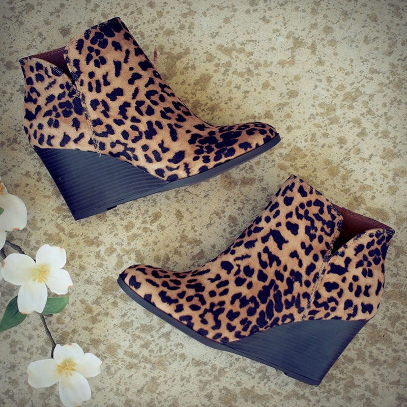 Giày boots cổ ngắn đế xuồng màu trơn/ da báo thời trang cho nữ | BigBuy360 - bigbuy360.vn