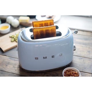 Máy nướng bánh mì Smeg TSF01PBEU