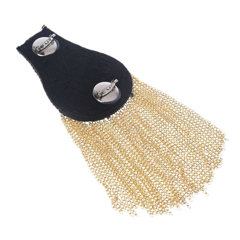 Bảng đeo trang trí vai phối tua rua độc đáo