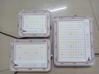 Pha NLMT thân nhôm...300w