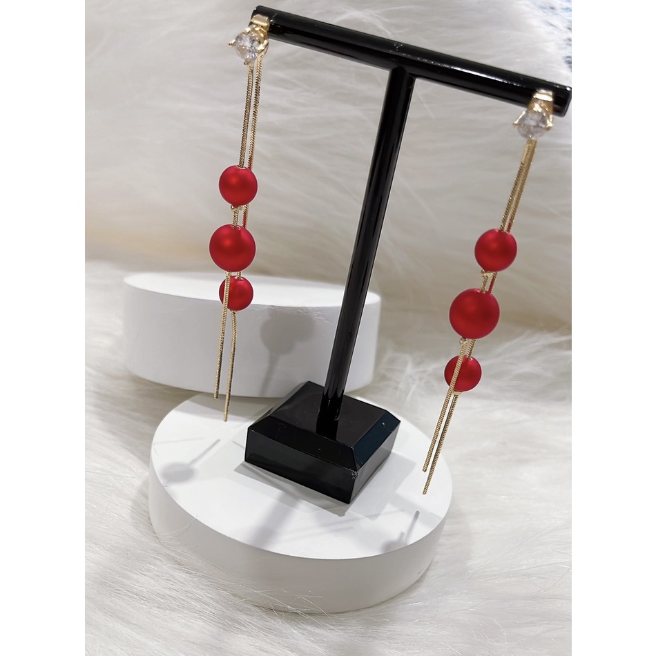 Bông tai nữ thời trang bóng đỏ - mạ vàng